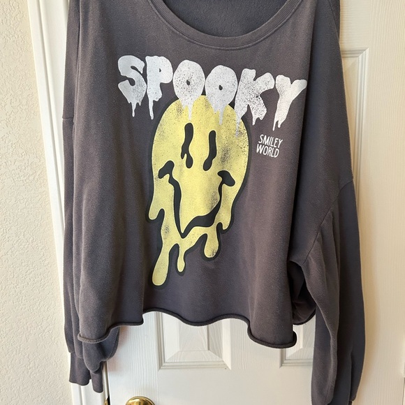 Smiley Tops - Spooky Smiley Face Gray Sweatshirt